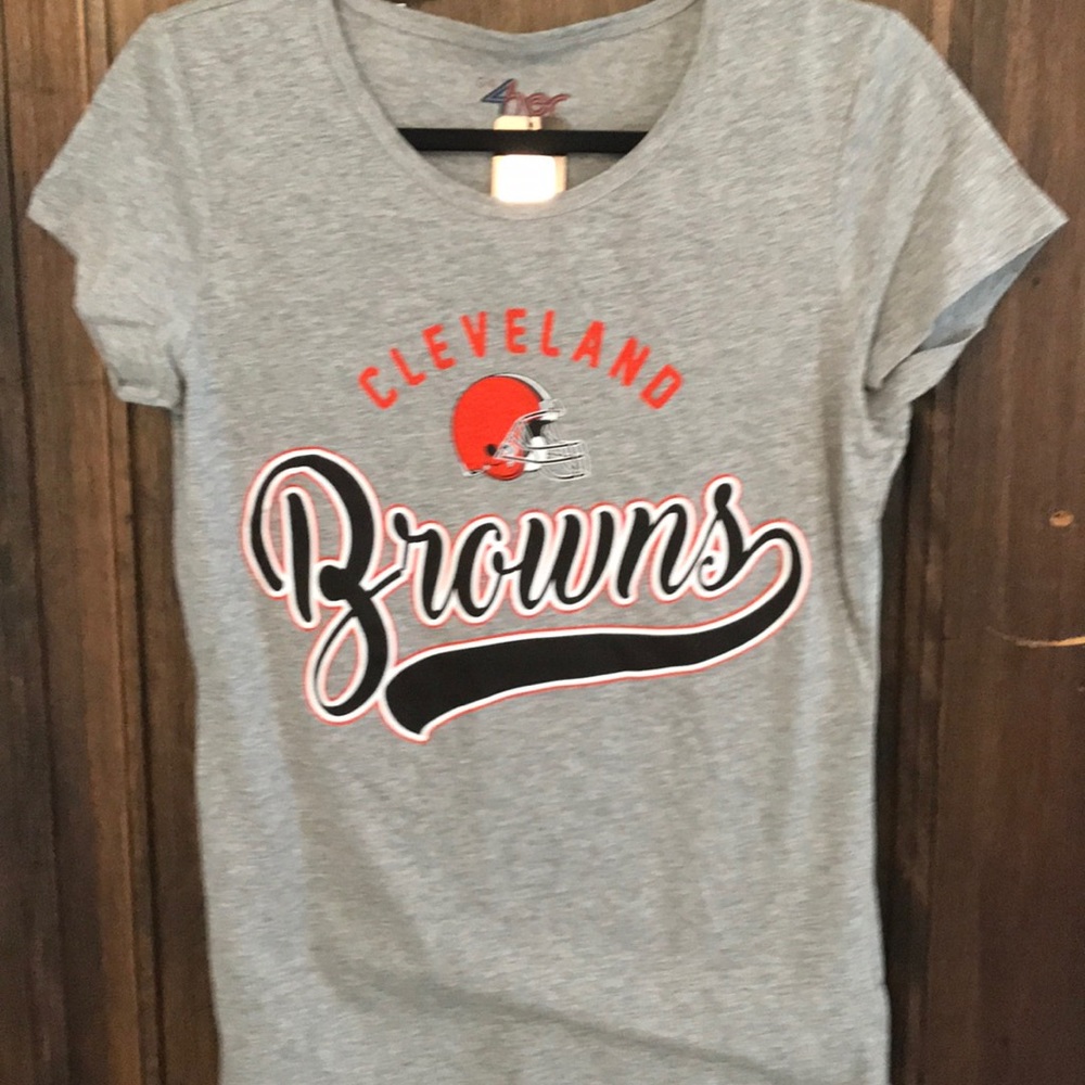 Cleveland Browns medium ladies tee NWT